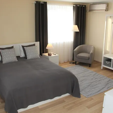 아파트 Cozy Studio, Free Parking 페르누