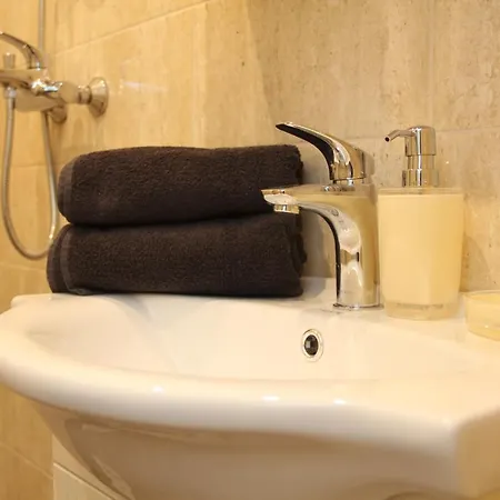 Kanali 5a Apartmán *